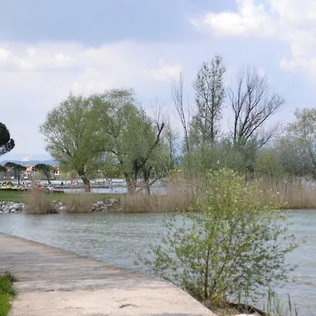 Katy Apartamento Sirmione