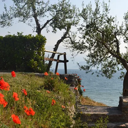 Katy Apartamento Sirmione